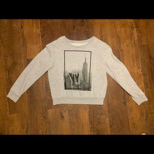 ABERCROMBIE AND FITCH SWEATSHIRT